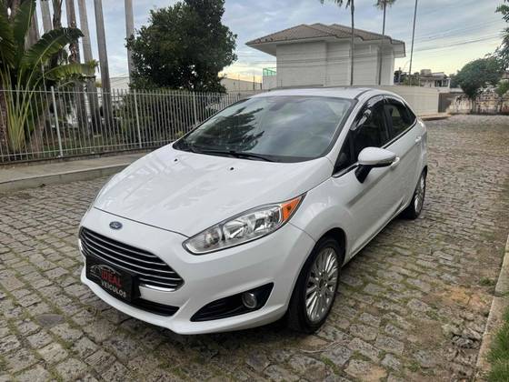 FORD FIESTA 1.6 TITANIUM SEDAN 16V FLEX 4P POWERSHIFT